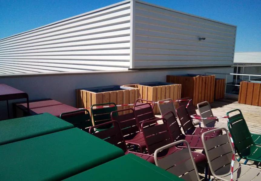 terrasse d'entreprise sur Bordeaux aménagement terrasses